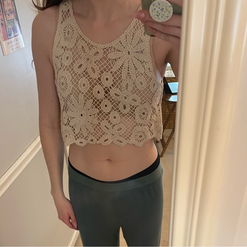 Crochet cropped tank